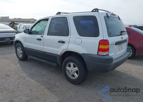 2004 Ford Escape Xls z USA, uszkodzony, nr VIN 1FMCU02124KB38345